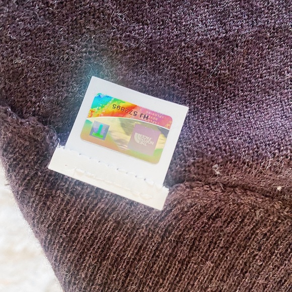 The North Face Asymmetrical Wool Hideaway Button Front Cardigan brown/pl… - Picture 5 of 6